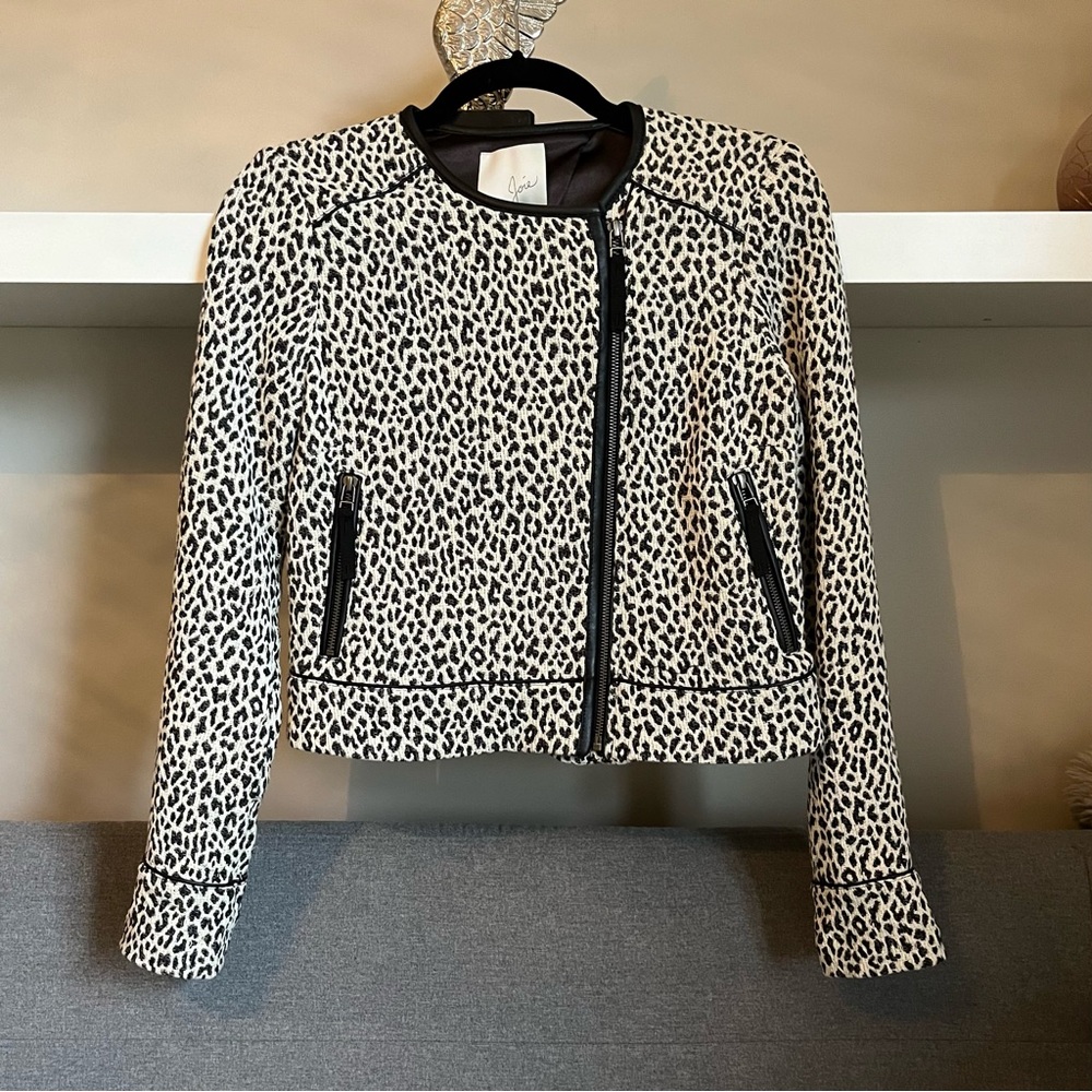 Joie xs jacket in animal print with leather detailing, offset zipper close.